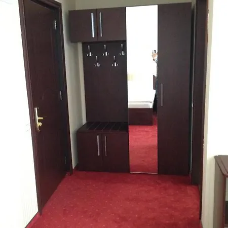 Mondial - Hotel