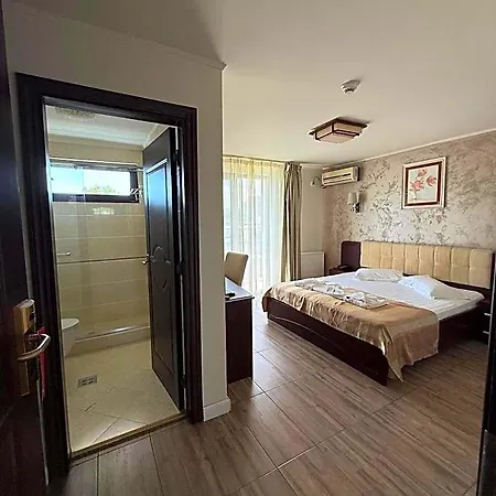 Mondial - Hotel